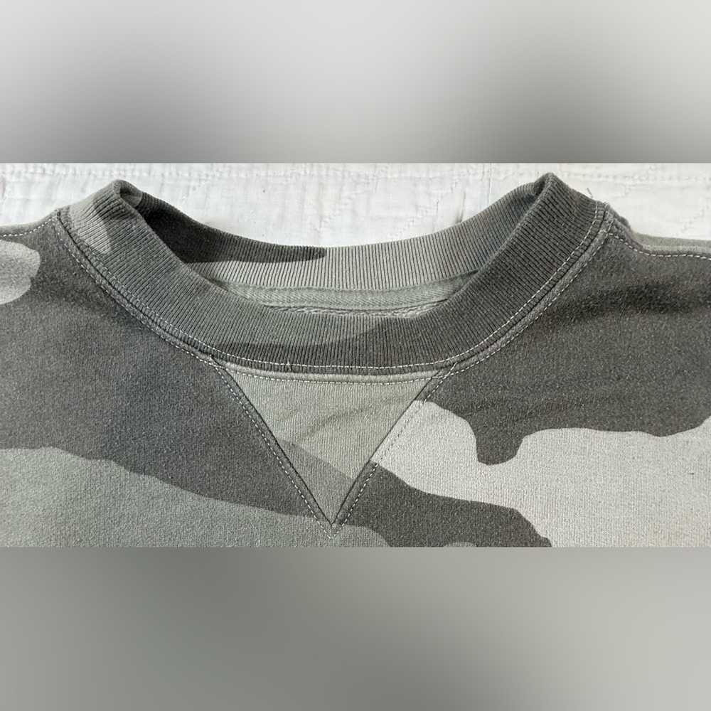 Abercrombie & Fitch Soft A&F Collection Gray and Olive Camo Crew Sweatshirt - Picture 5 of 12